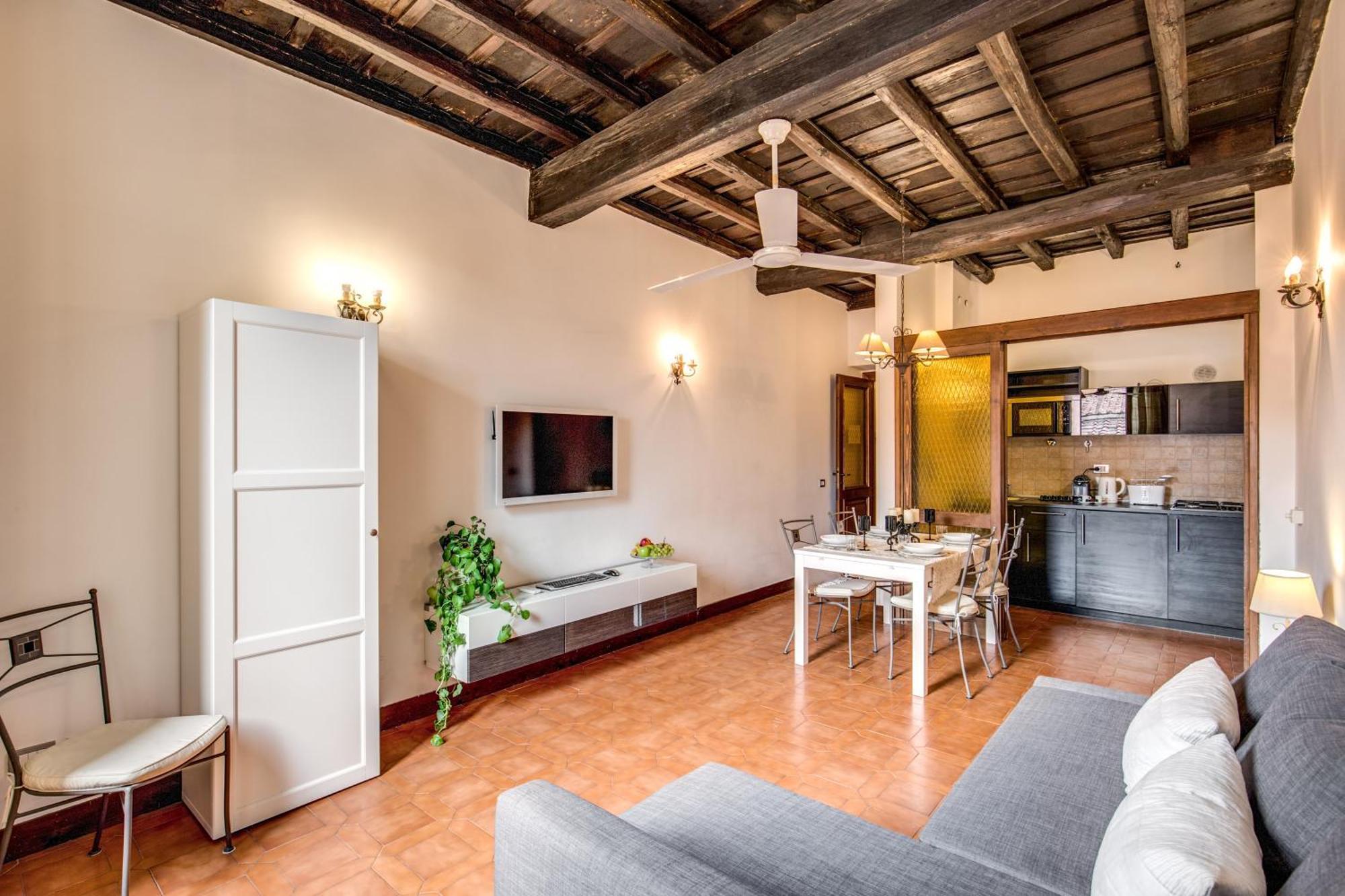 Elegant Apartment Behind The Colosseum Roma Dış mekan fotoğraf