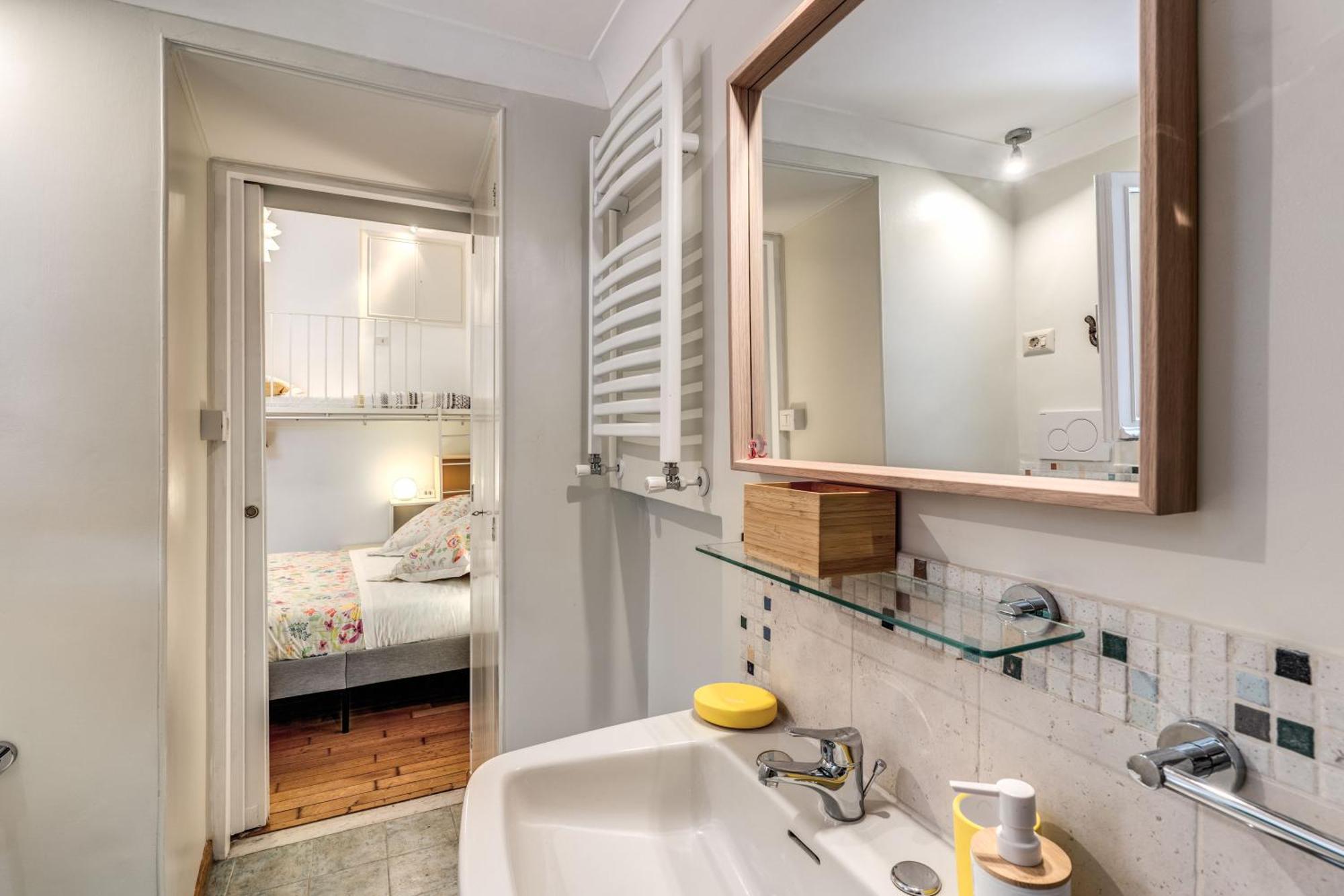 Elegant Apartment Behind The Colosseum Roma Dış mekan fotoğraf